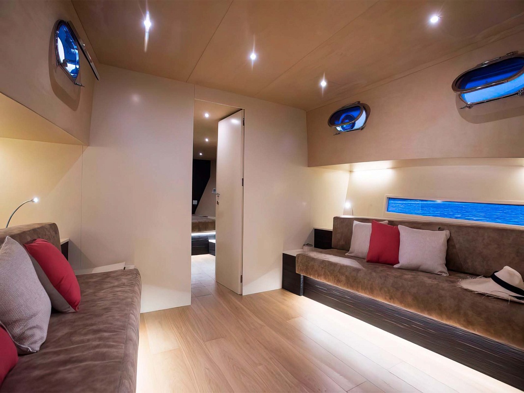 Аренда Luxury Tender APEX YACHTS Wasabi 60 на Сардинии